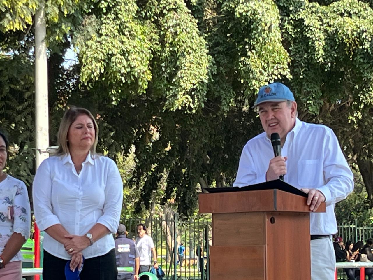 Rafael López Aliaga solicita a la Presidenta Dina Boluarte que declare estado de emergencia.