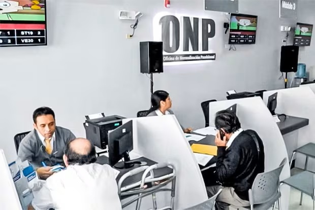 Exhortan al MEF a reglamentar el bono de reconocimiento ONP