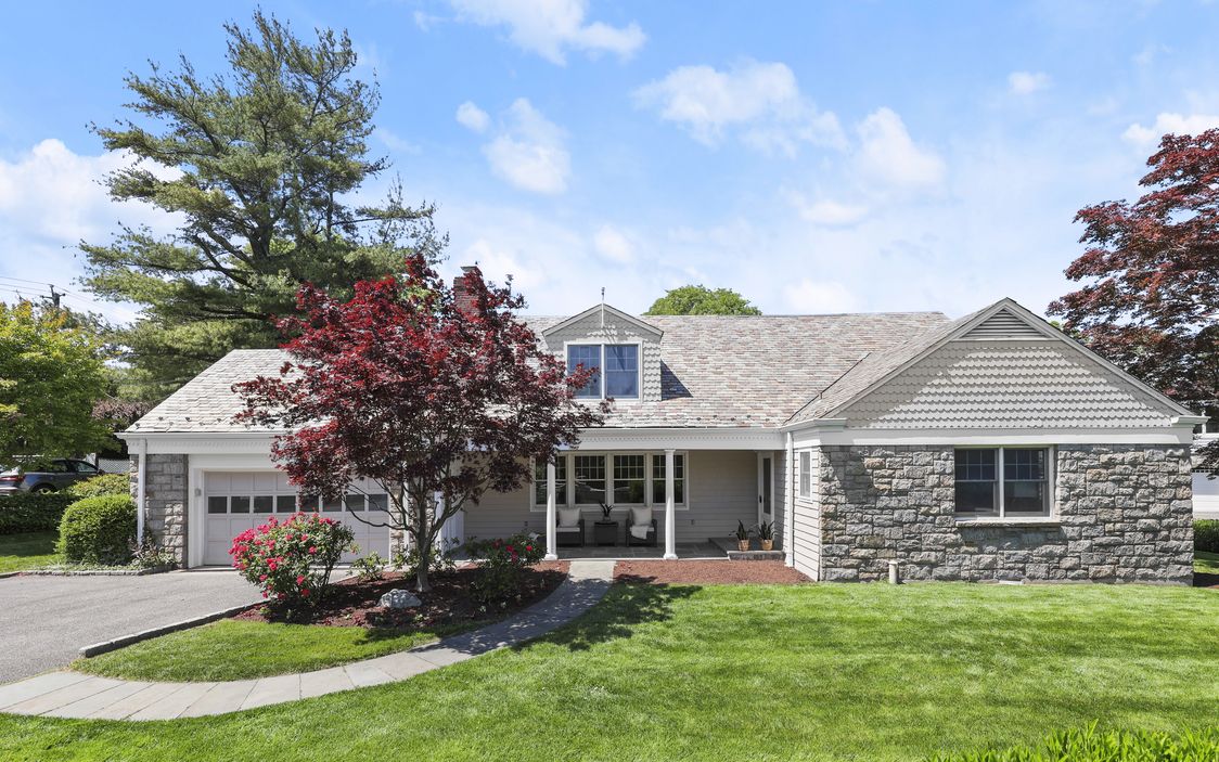 4 Magnolia Avenue Features theloop