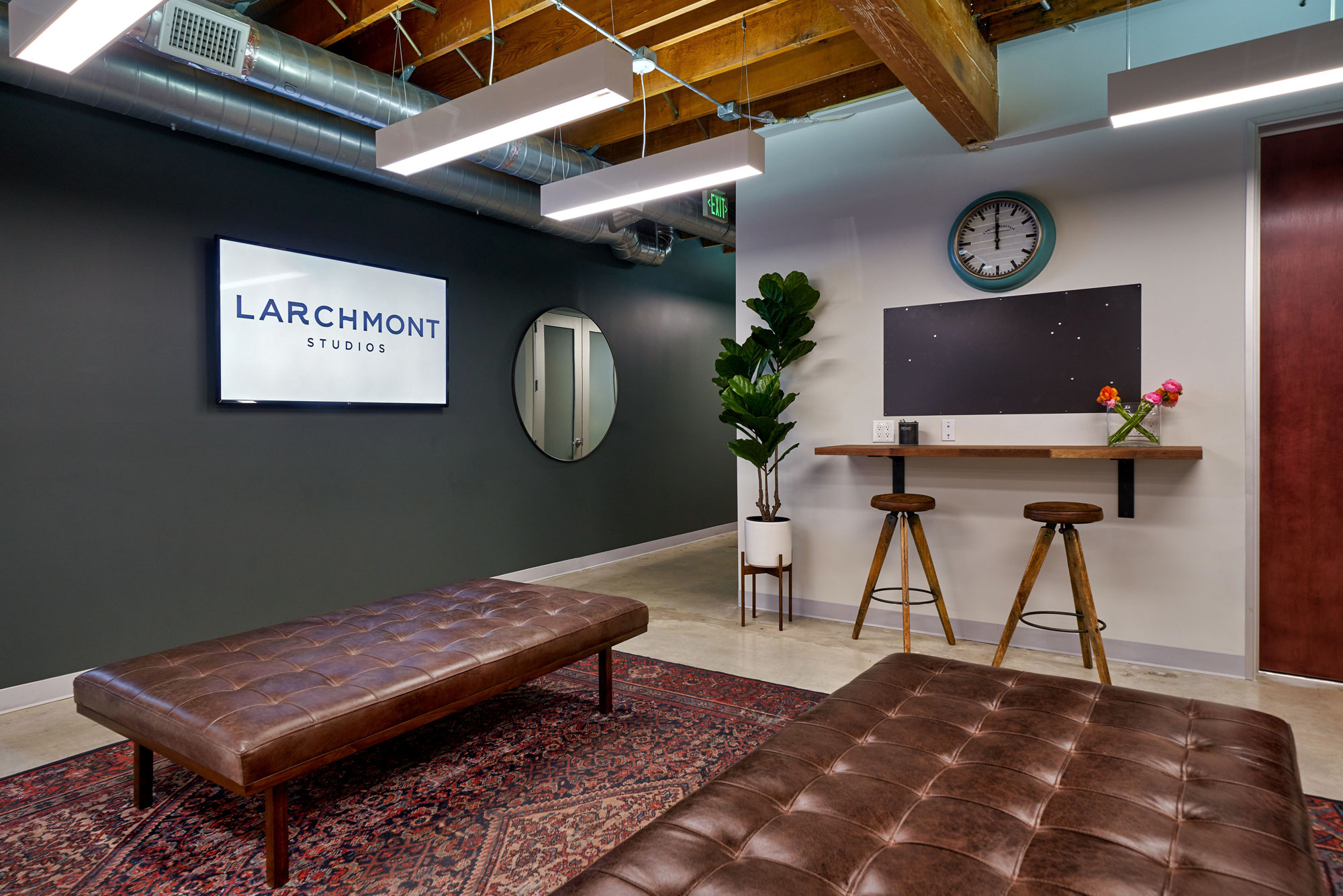 Lobby Larchmont Studios