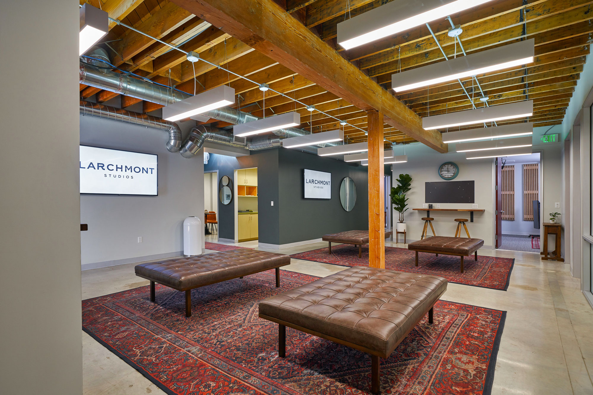 Lobby Larchmont Studios