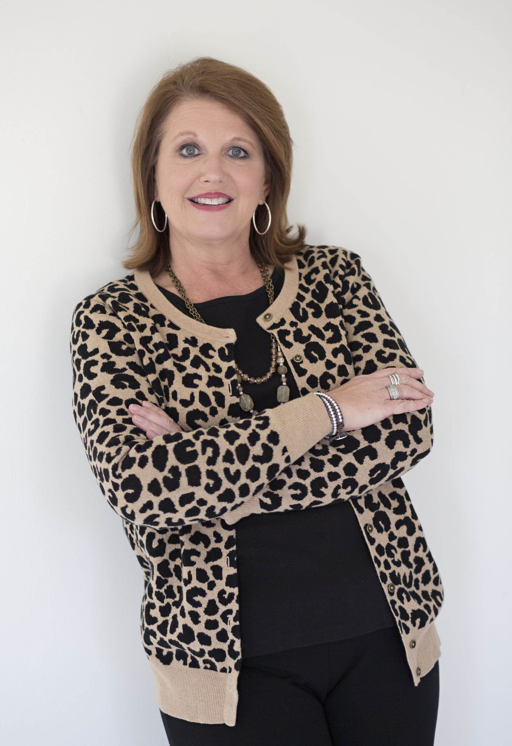 LA Realty Agents OUR TEAM LA Realty LLC Real Estate Agent