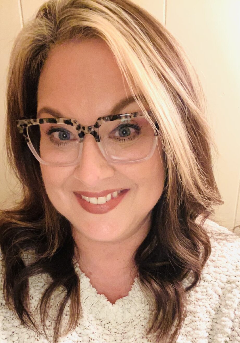 LA Realty Agents OUR TEAM LA Realty LLC Real Estate Agent