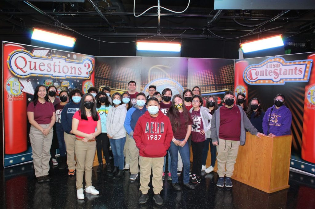 Lamar Bruni Vergara Middle School’s STEM Students Visit United ISD’s