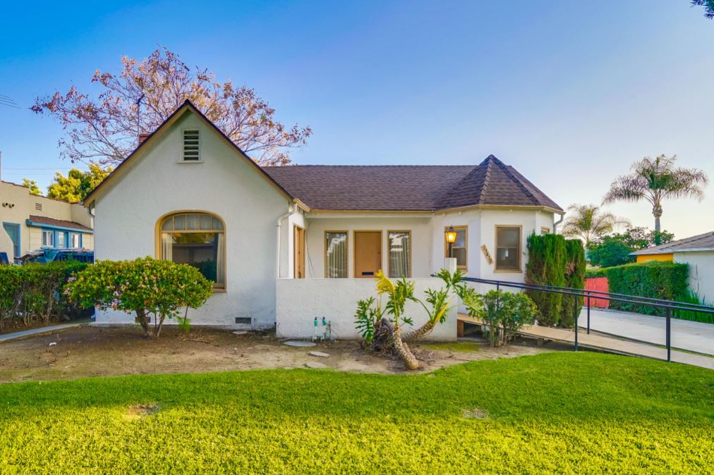 13410 Ramona Dr., Whittier, CA 90602 LaRoche Team