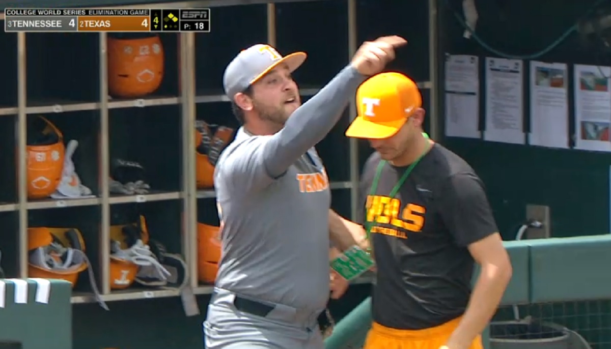 Video Tennessee coach livid after being ejected during loss to Texas