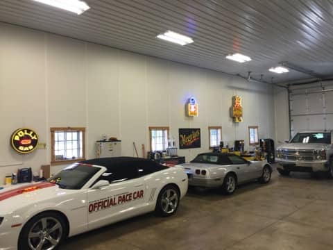 Showroom - Larry's Auto