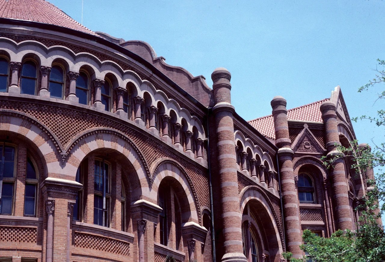 Old Red, University of Texas Medical School Galveston Larry Speck