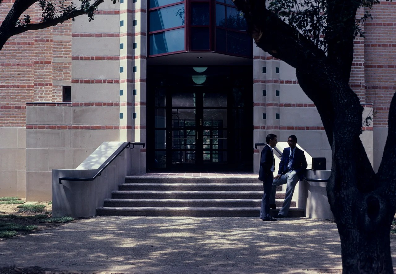 Robert H. Herring Hall at Rice University Larry Speck