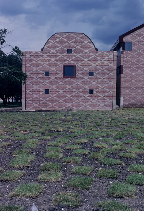 Robert H. Herring Hall at Rice University Larry Speck