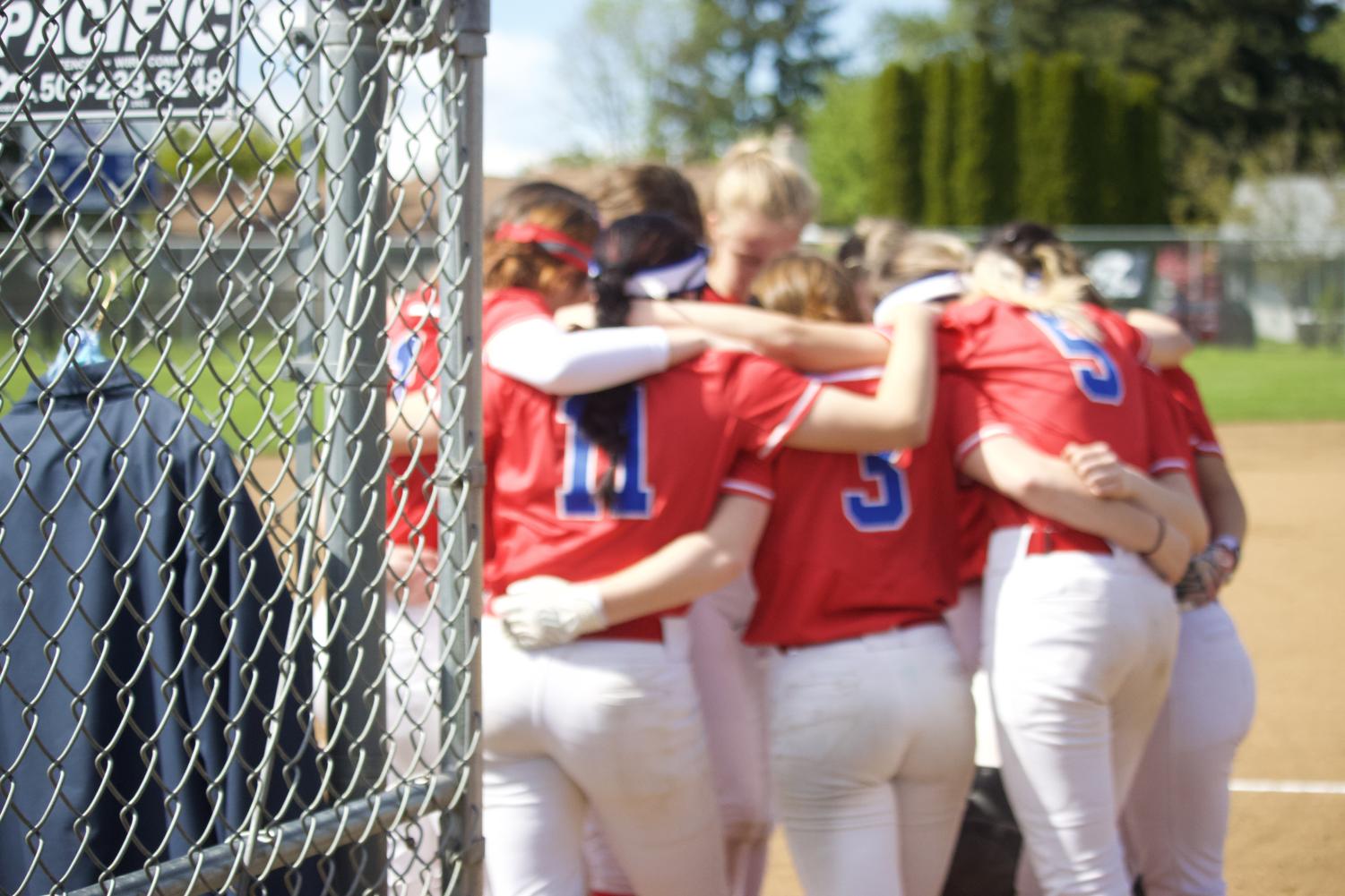 21 La Salle Varsity Softball Falls to 2 Wilsonville, 70 The La