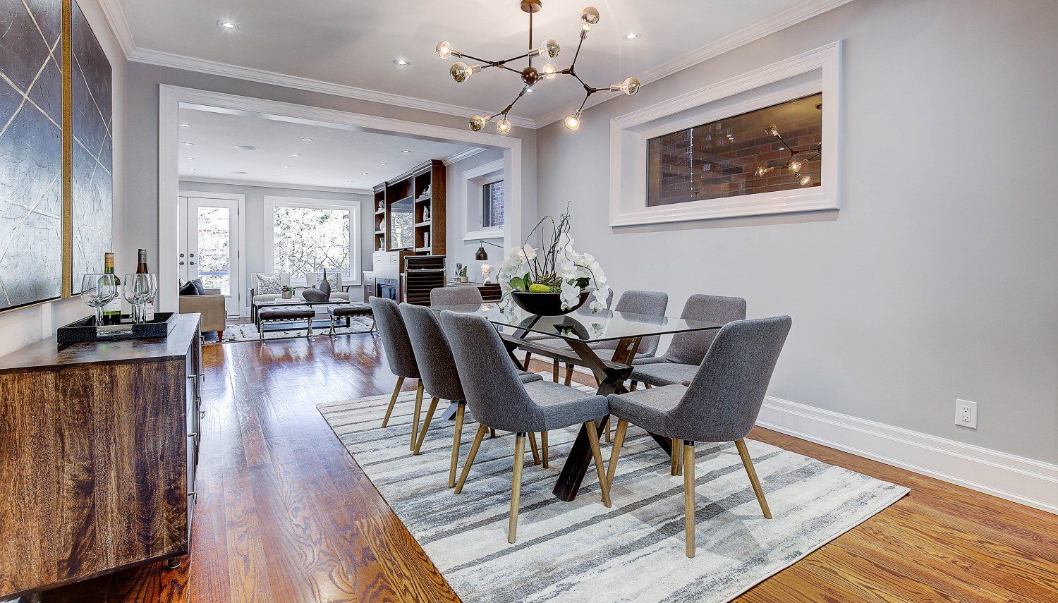 Home Staging in Chaplin Estates, Toronto. Sold in only 1 Day!