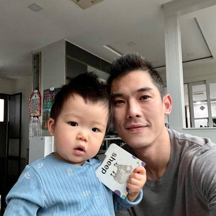 “กันต์ กันตถาวร” ถอยรถใหม่ป้ายแดงเป็นของขวัญให้ลูกชาย แฟนๆ แห่ส่องทะเบียนเลขสวย