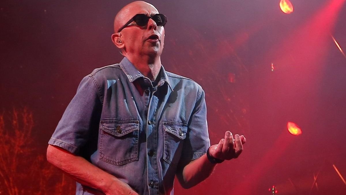 El Indio Solari anunció su ansiada vuelta a los escenarios