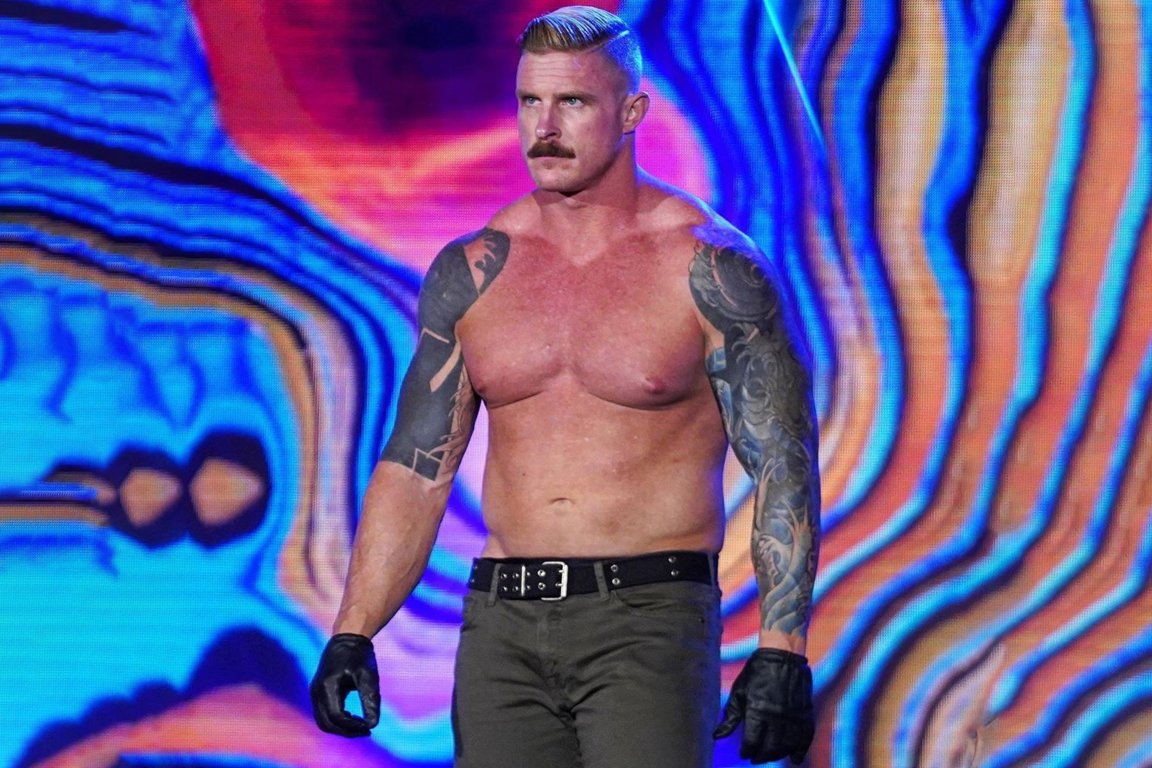 Know about Dexter Lumis Wife and Wedding Relationship, Spouse, Is he