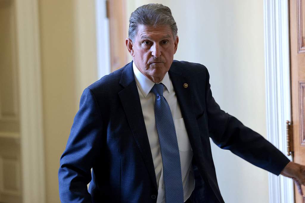 Who is Joe Manchin? Age, Net worth, Wife, Wiki, Family, Leads(018)