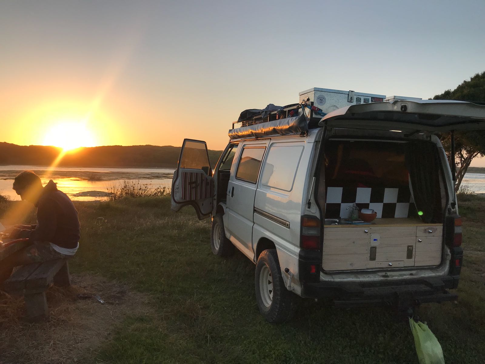 Mitsubishi L300 4x4 Camper Coversion