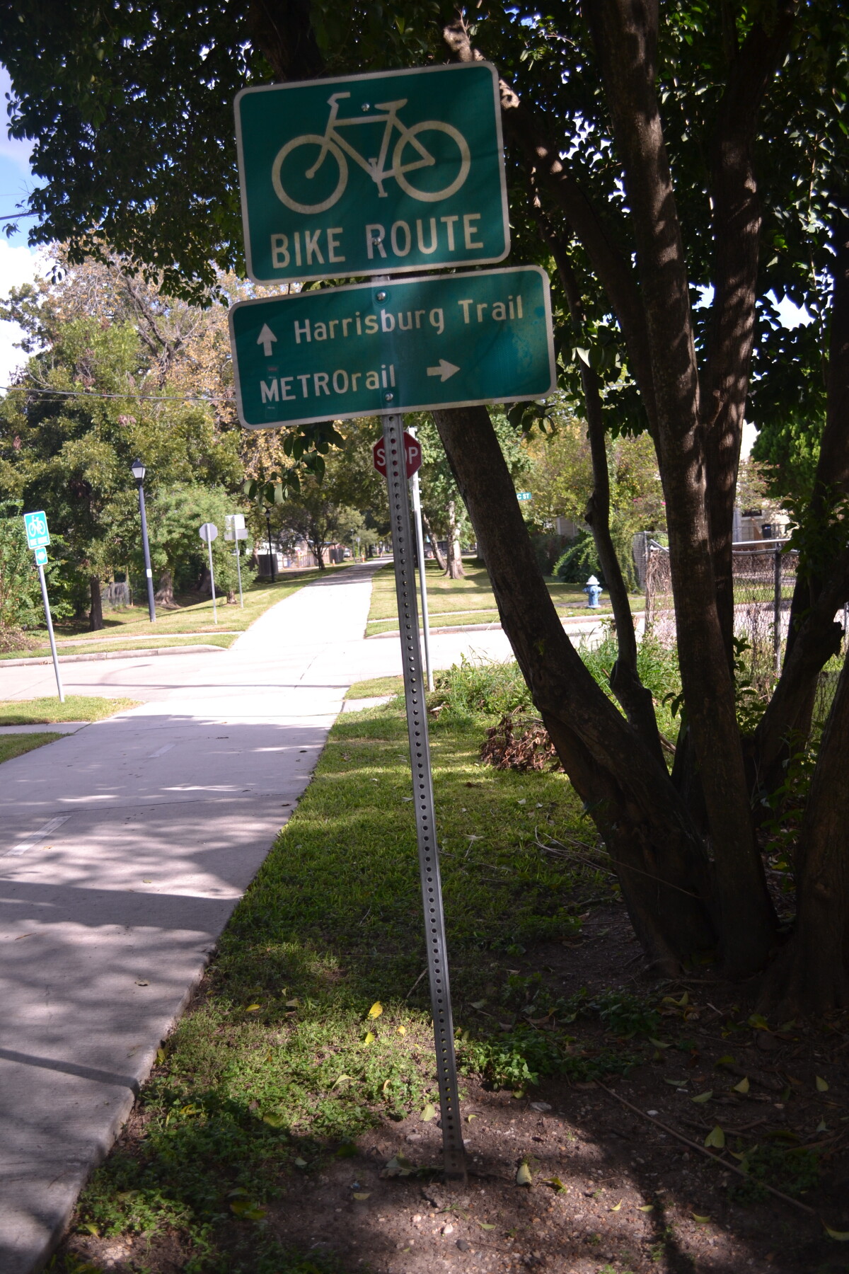 East End bike route sign wall
