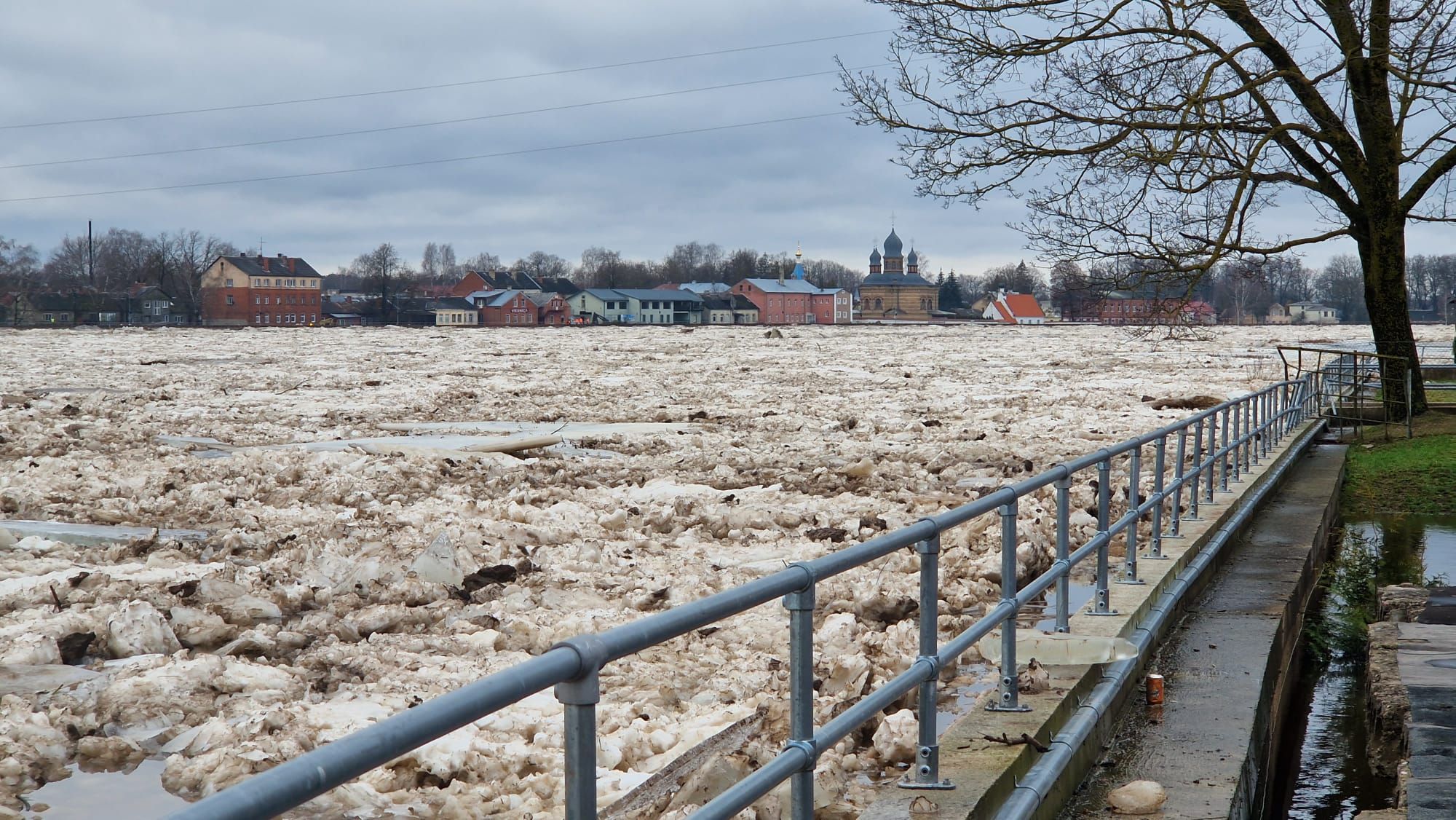 Icejam flood risk management in Latvian and Lithuanian regions with