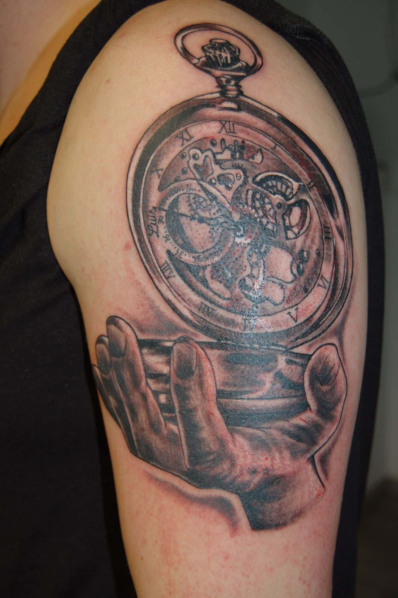 ENZO Enzo Tattoorist at La Tortura Tattoo und Piercing Studio Oberhausen