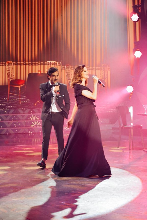 Los divertidos memes del “Cantando” para Laura Novoa laubfal