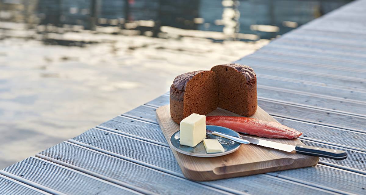 The Amazing Geothermic Sands in Iceland That Can Bake a Loaf of Rye