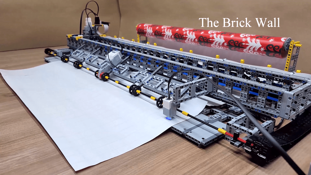 An Automated LEGO Wrapping Paper Cutting Machine That Scans the Exact