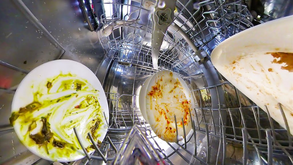 A GoPro and 360° Camera Inside of a Dishwasher Capture What Happens