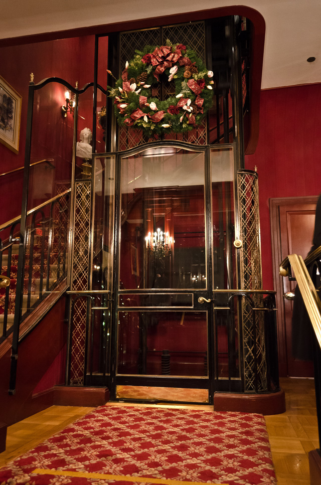 Photos Inside Disneyland’s Club 33 During the Holiday Season