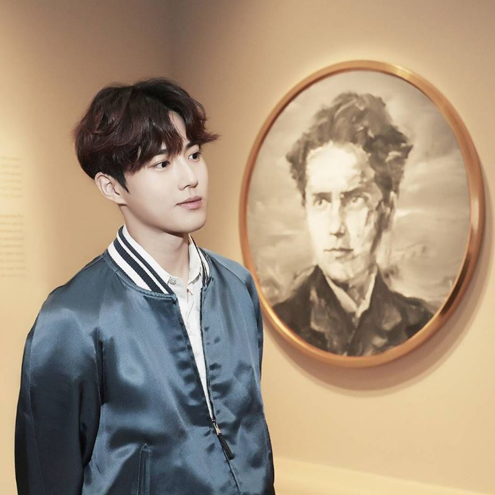 Wu yi fan | 吴亦凡 | kris | 크리스 | ngô diệc phàm | kris wu | li jiaheng | 李嘉恒 | lý gia hằng | d.o.b 6/11/1990 (scorpio). 개 발사 - 실시간 검색어 : 엑소 수호