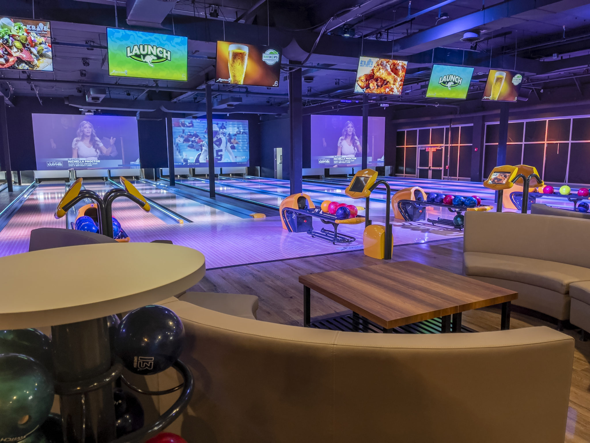 Is Owning a Bowling Alley Franchise Profitable in 2022? Corporate