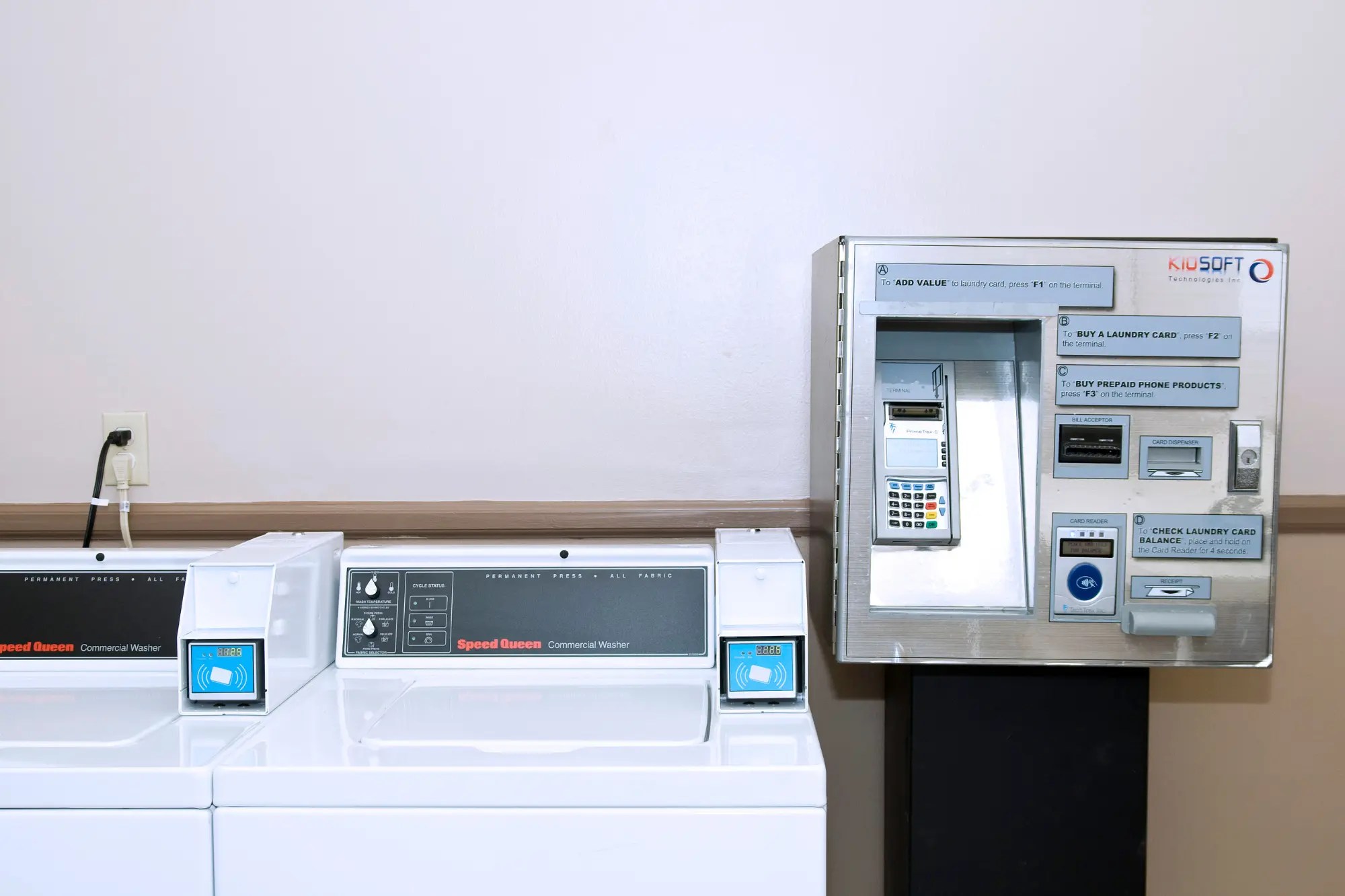 WHAT ARE THE BENEFITS OF A SPEED QUEEN WASHER CARD READER FOR