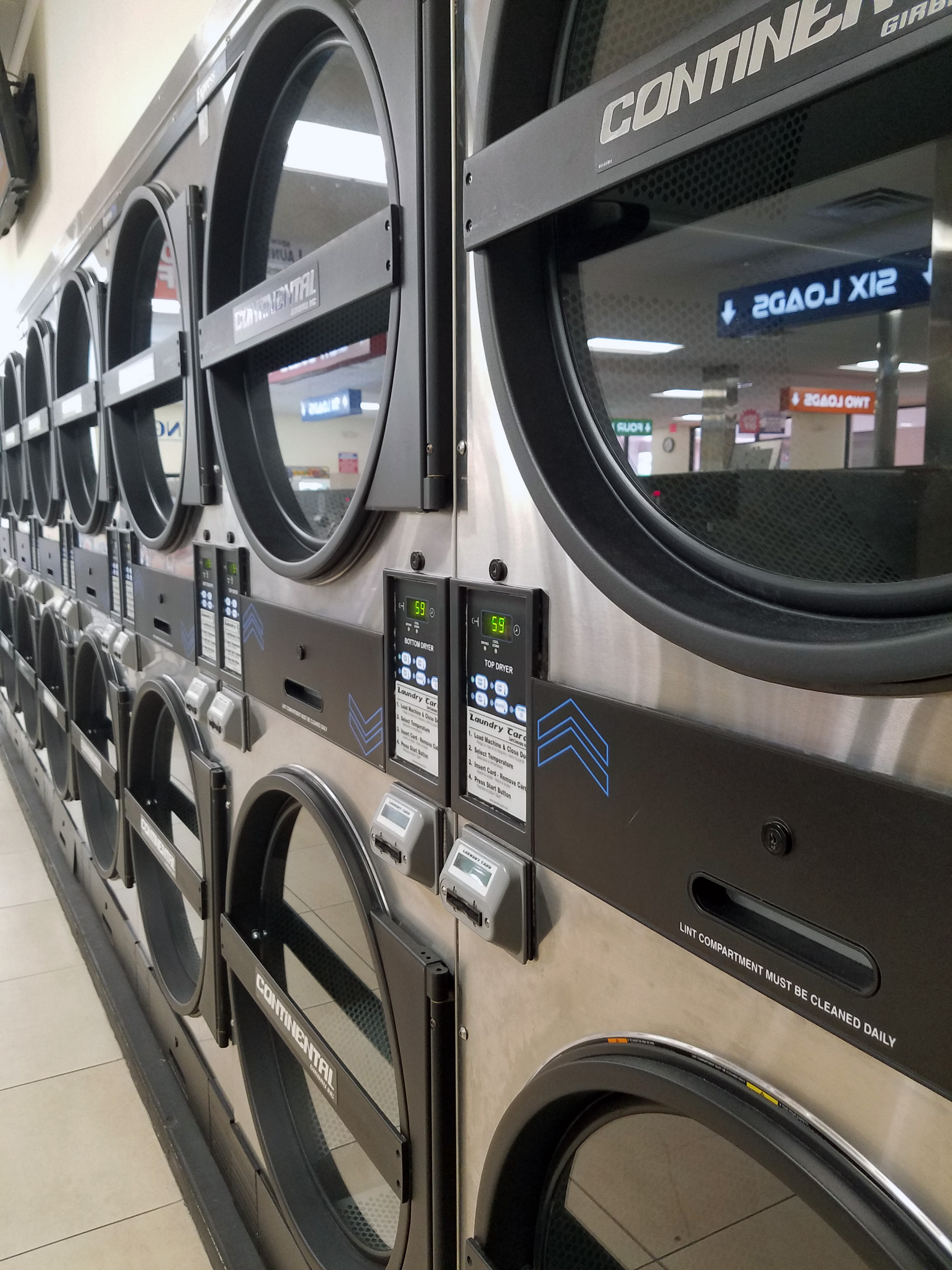 Laundromat in Lake Worth, FL 10th Ave Laundromat Express