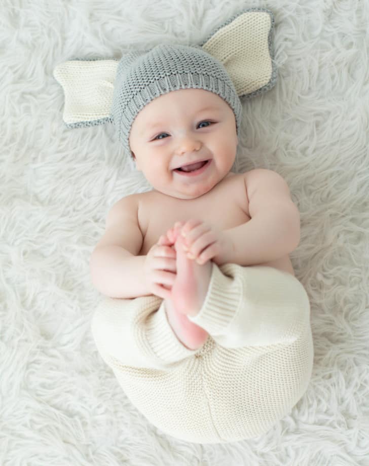 How Many Clothes Does a Newborn Need? (FirstTime Moms’ Guide)
