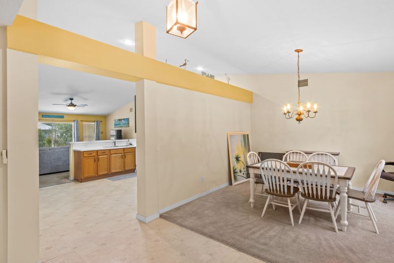 Vero Lake Estates Laurel Agency Real Estate, Inc.