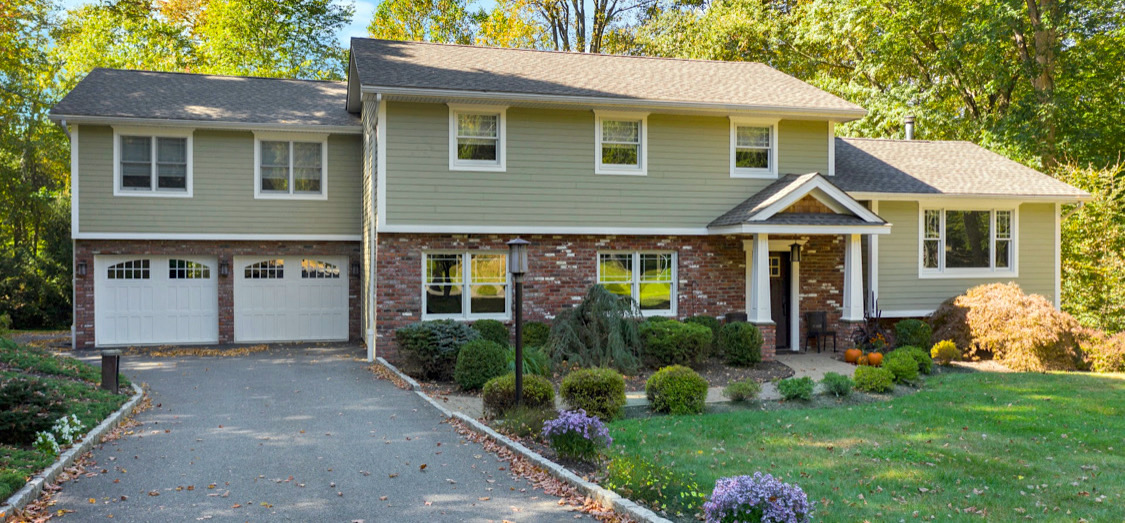 Matt's house before front view Laurel Home