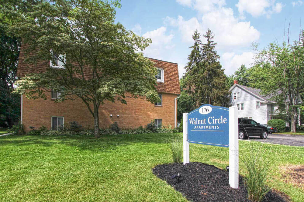 Walnut Circle Apartments Laurel Residential