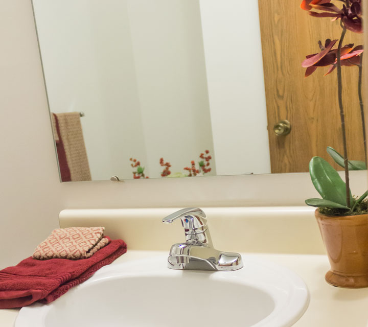 Laurelwood Apartments and Townhomes