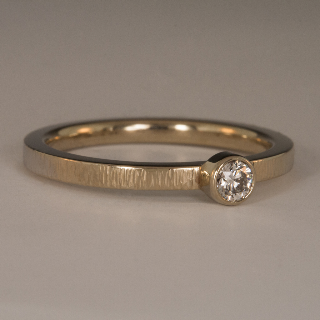 14KW Stacking Ring, w/ 0.16ct White Diamond FG/SI1