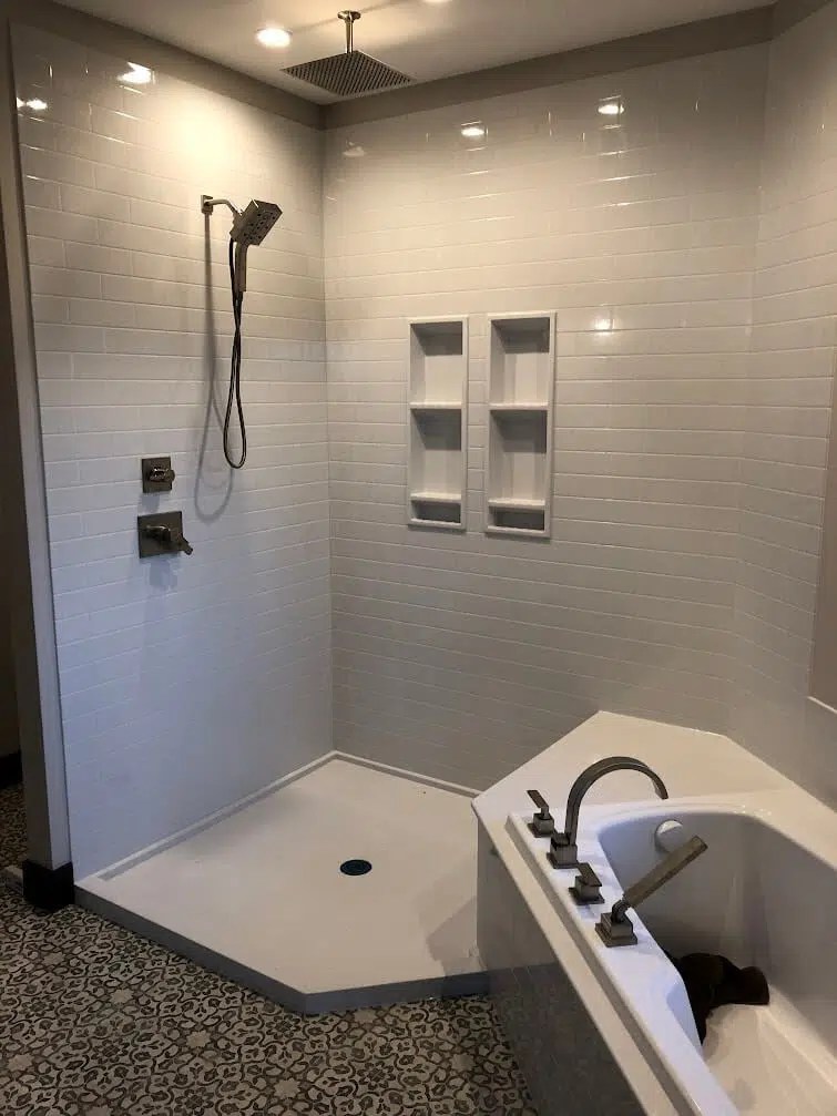 North Dakota Onyx Collection Shower Sales and Installation