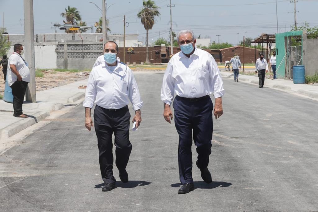 Mejora gobierno de Nuevo Laredo vialidades en Colonia Los Presidentes