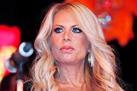 Lorena Herrera en contra de OnlyFans