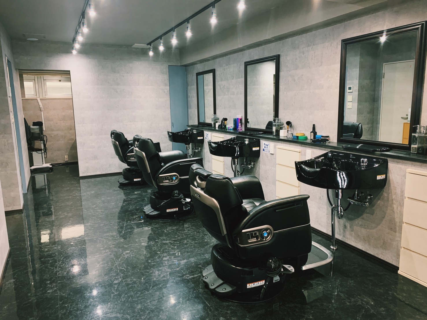 top Barber House Lavie