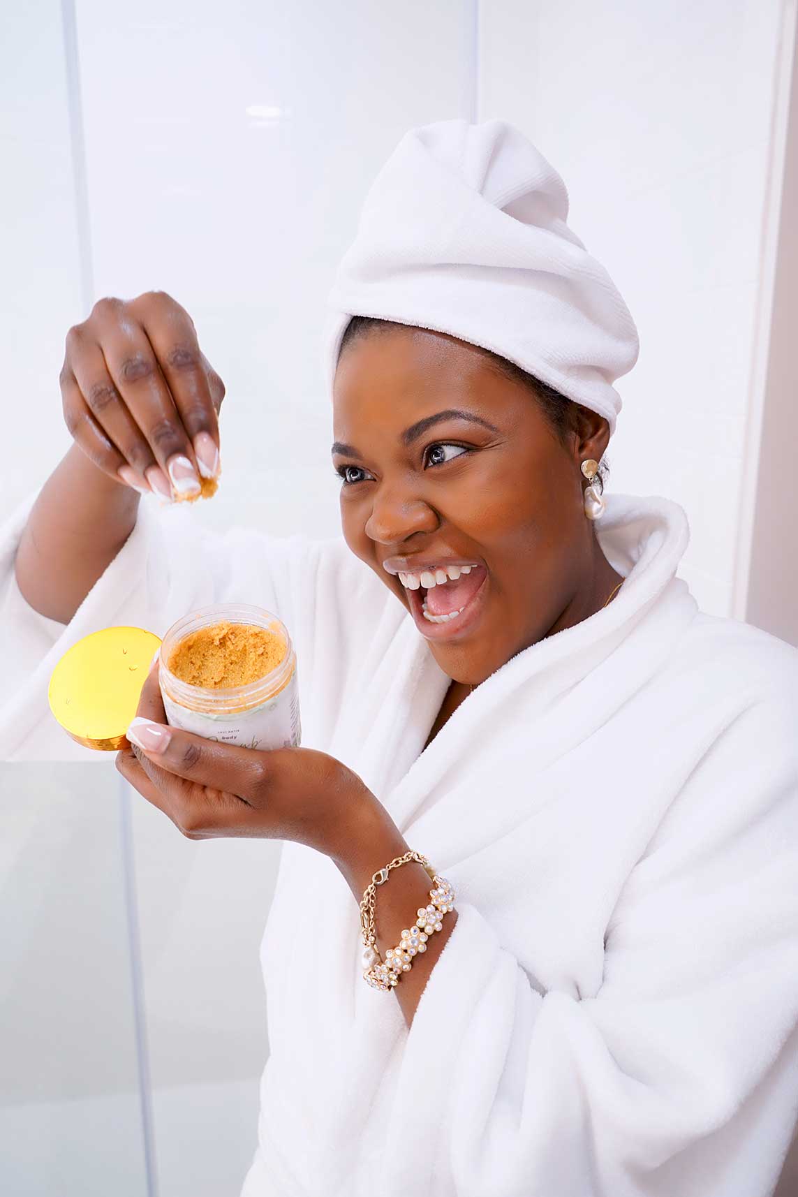 Lavi Katie Body Scrub Gold Lavi Katie