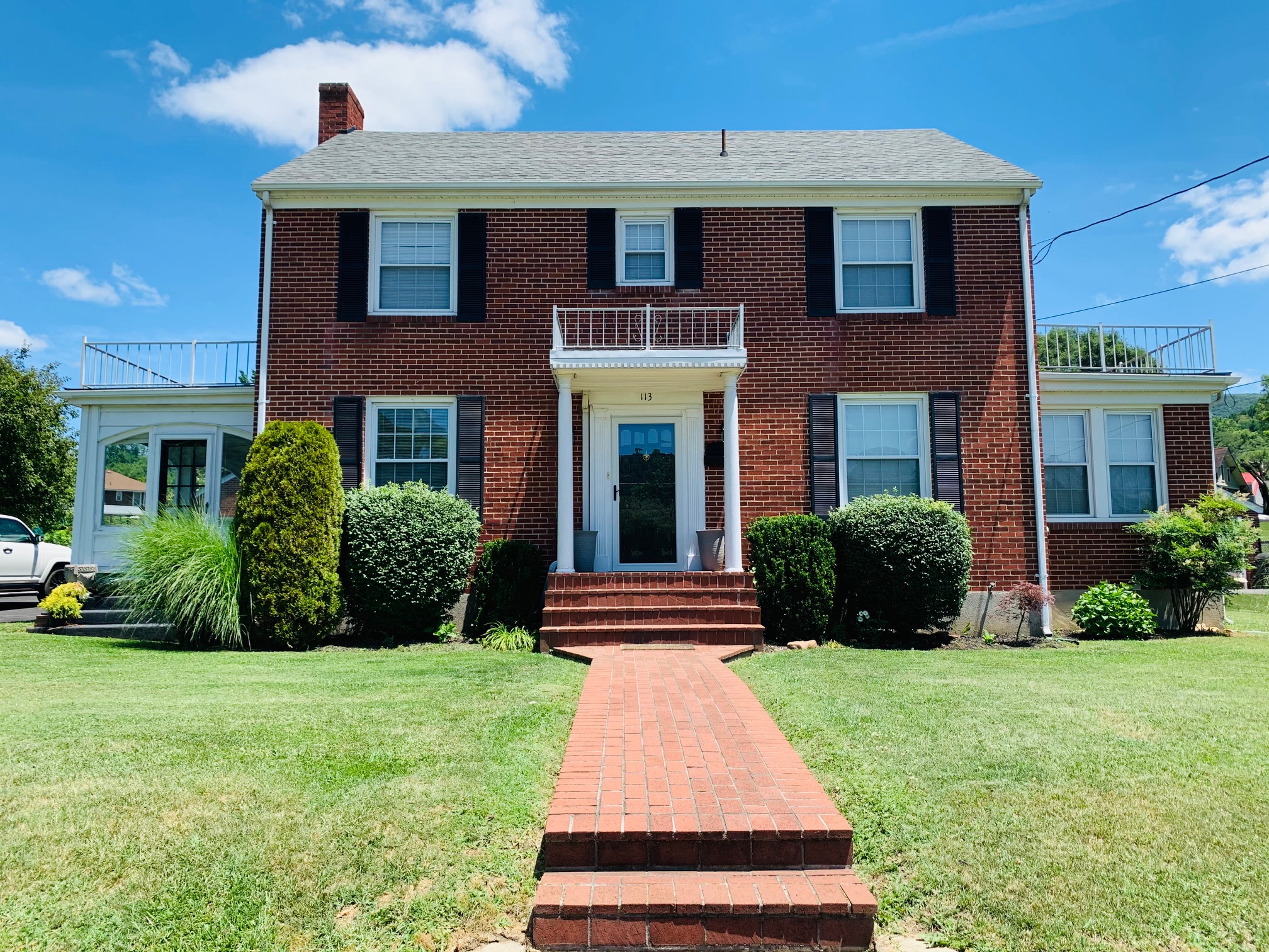 Two Story Brick Colonial Lavinder Real Estate