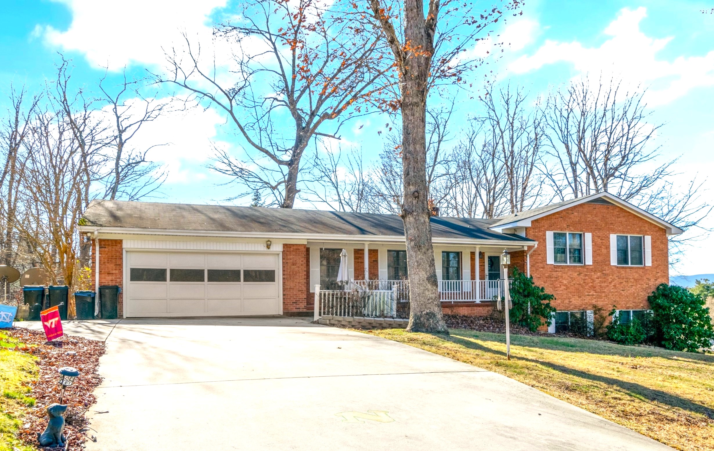 Our listings Lavinder Real Estate