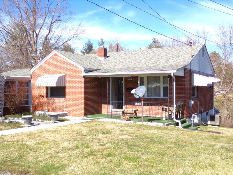 Our listings Lavinder Real Estate