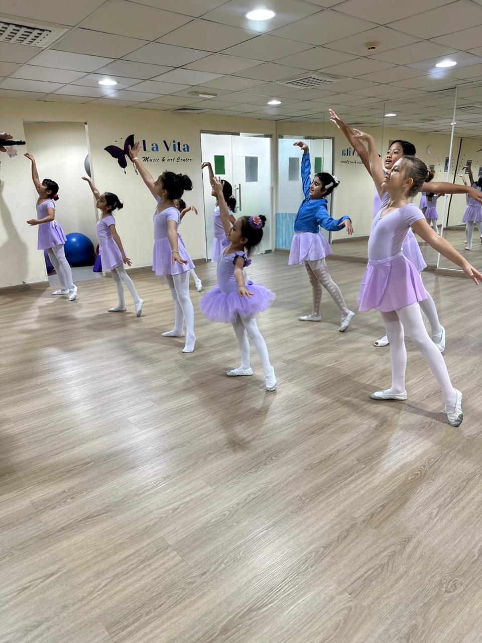 Winter/Summer Camp 2023 Guitar/Piano/Singing/Ballet Dance classes Sharjah