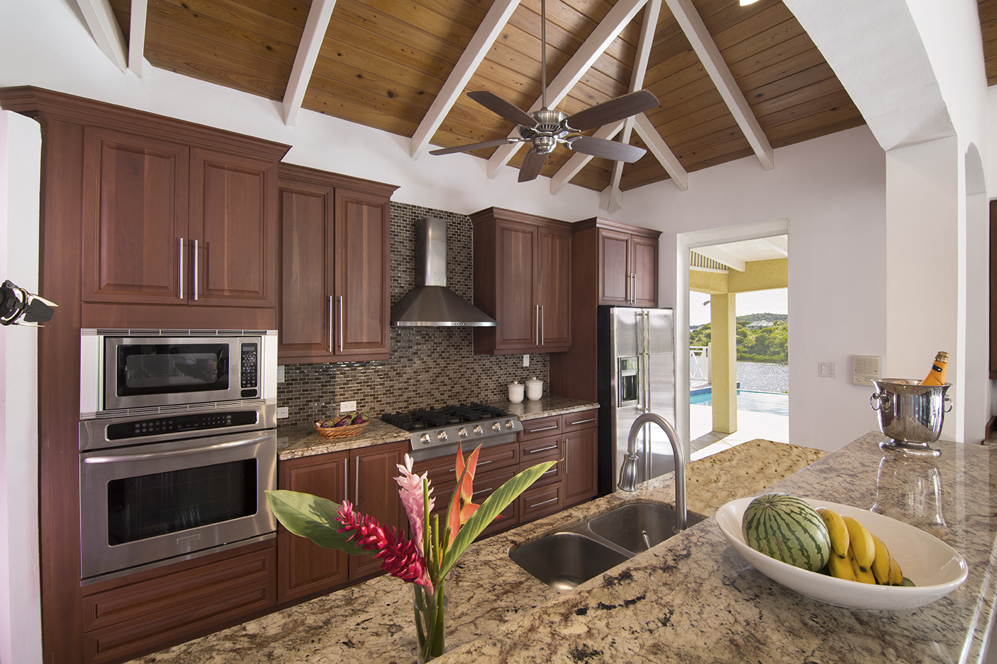 Villa Cashmere Lav Living Luxury Vacation Rentals +1 (786) 3274720