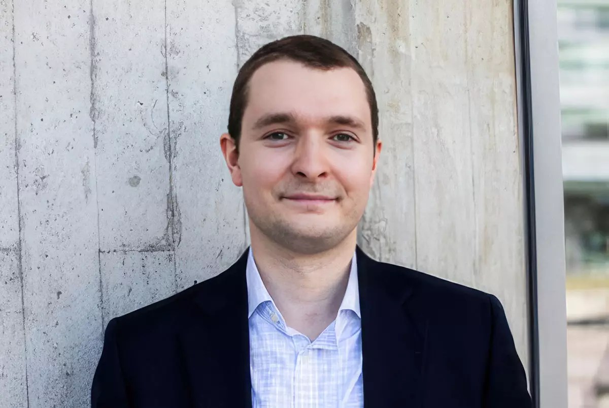 Integrating Machine Behaviour into Human Subject Experiments Max